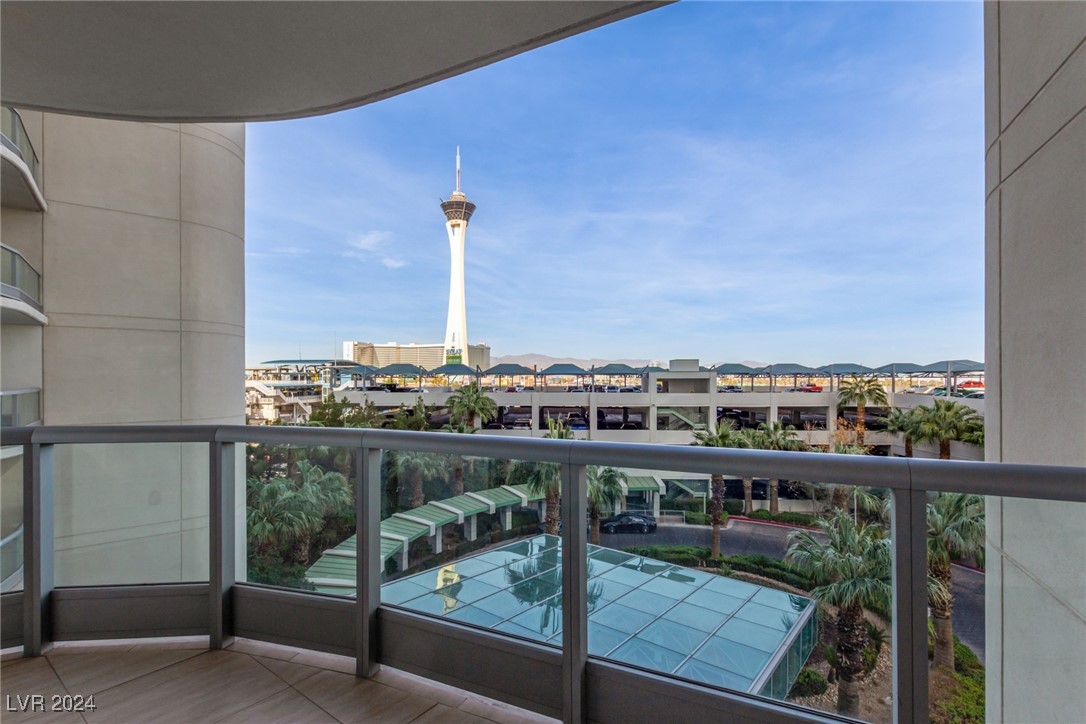 222 Karen Avenue 401