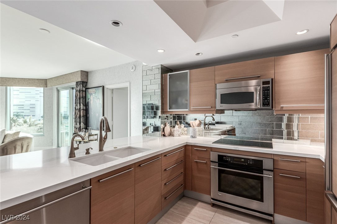 222 Karen Avenue 401