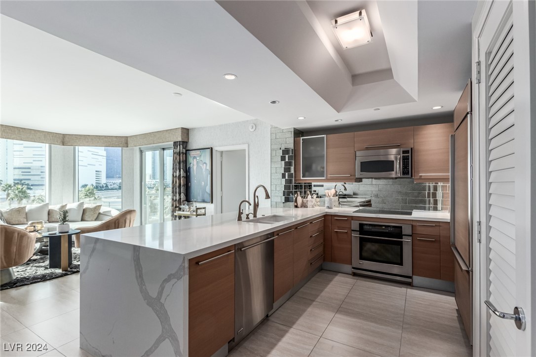 222 Karen Avenue 401