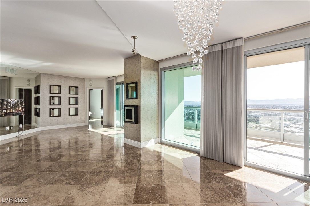 322 Karen Avenue 3808/3804