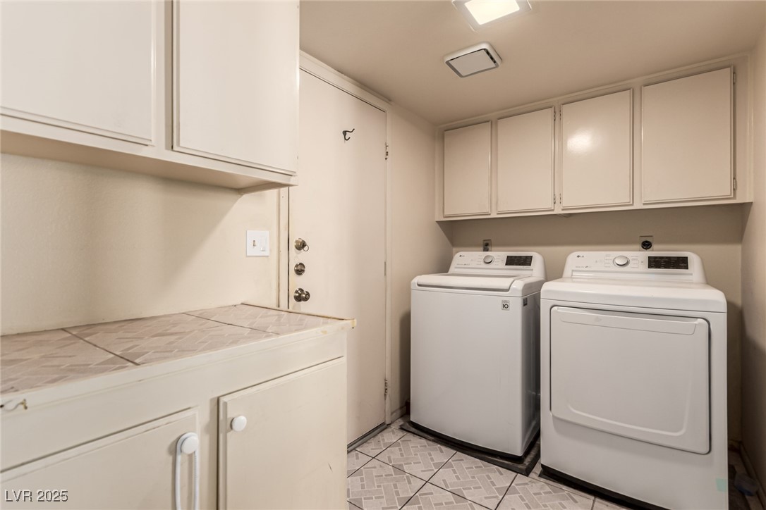 6320 Peppermill Drive