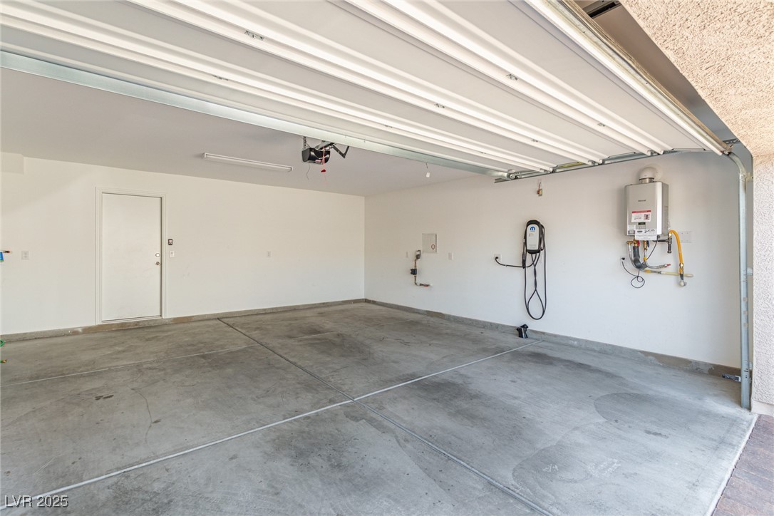 6208 Rathbone Street