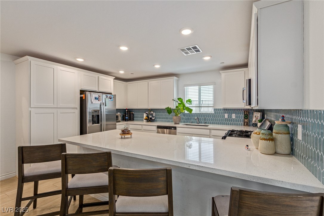 6208 Rathbone Street