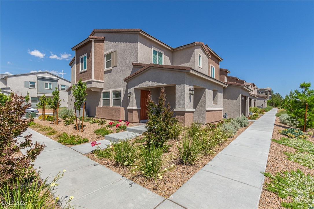 6208 Rathbone Street