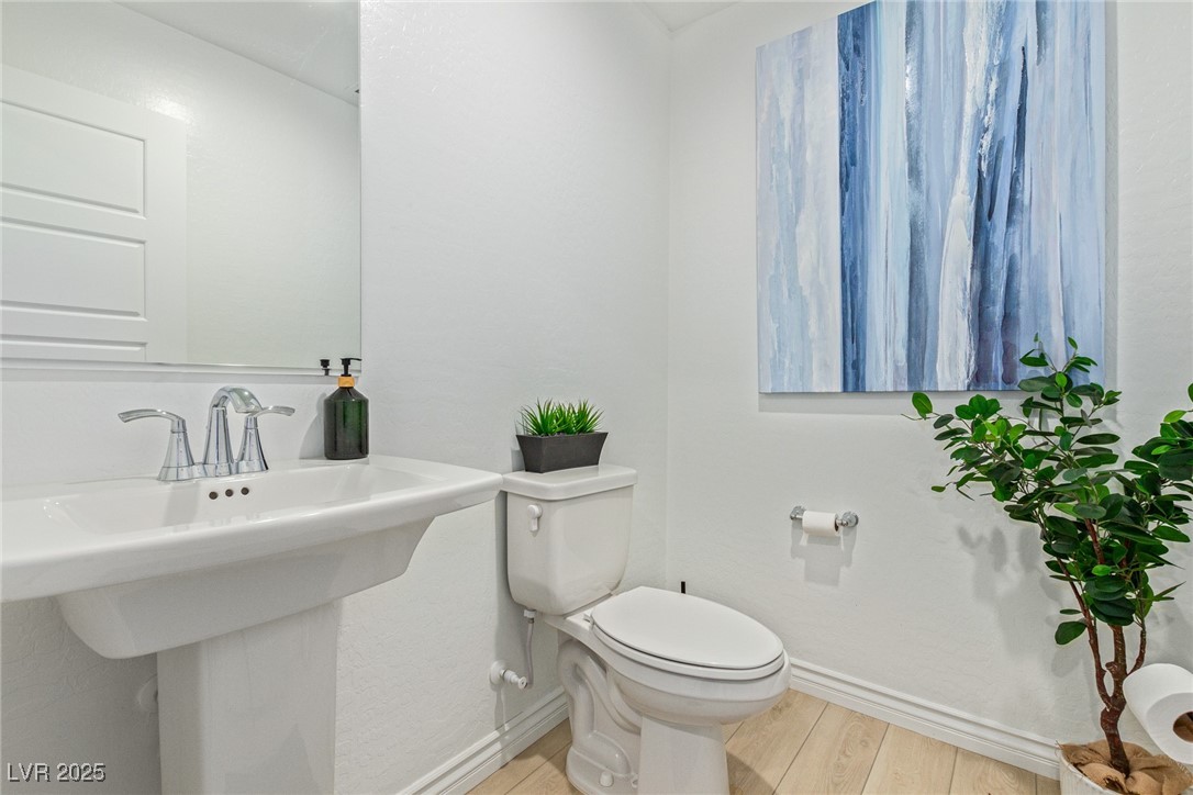 6208 Rathbone Street