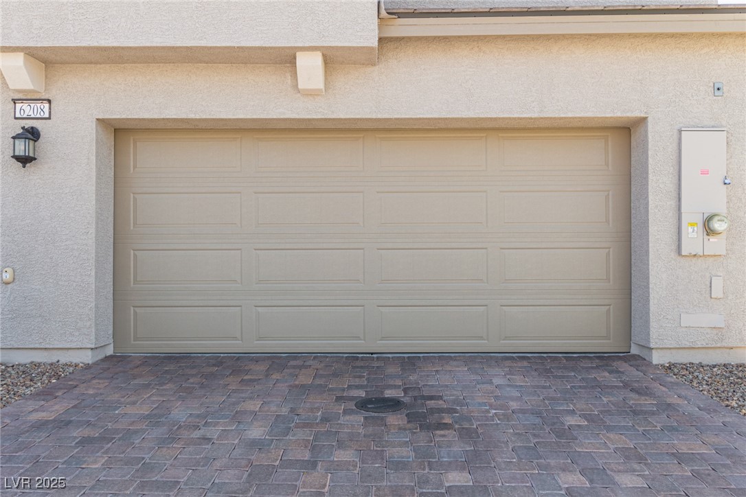 6208 Rathbone Street