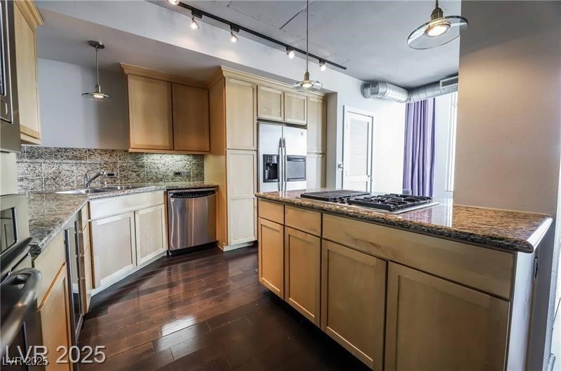 360 East Desert Inn Road 807