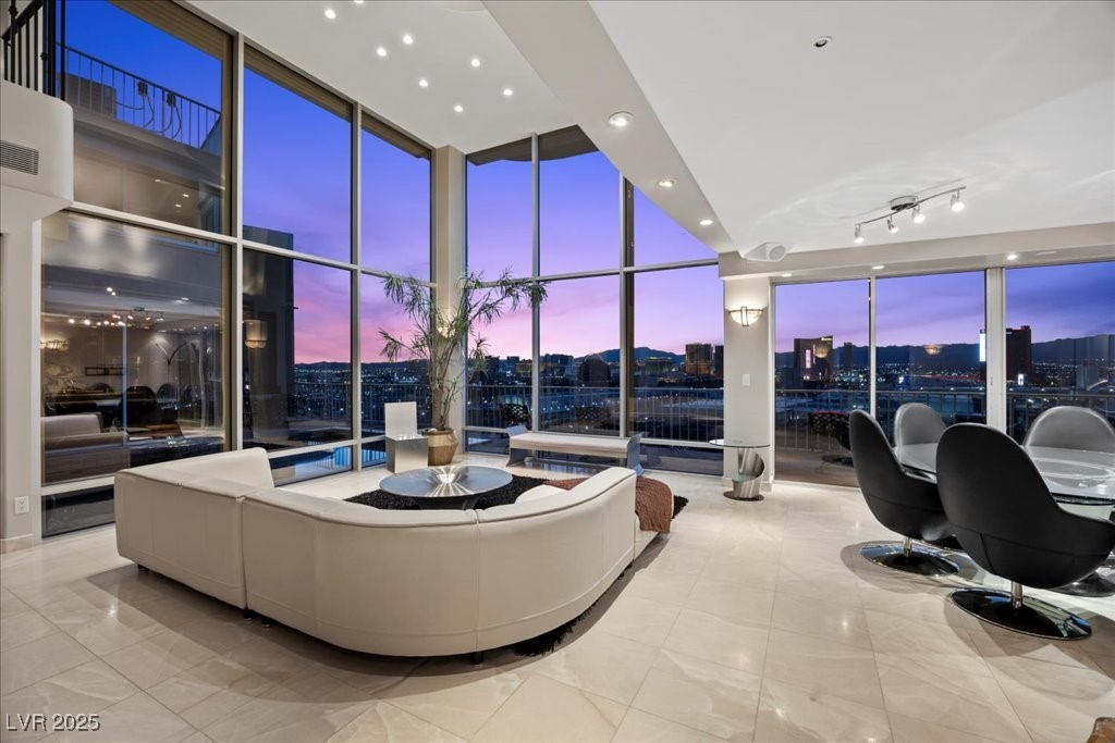 3111 Bel Air Drive 28C