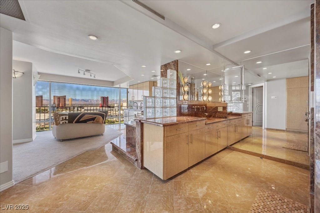 3111 Bel Air Drive 28C