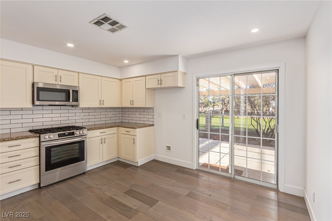 5216 Desert Star Drive