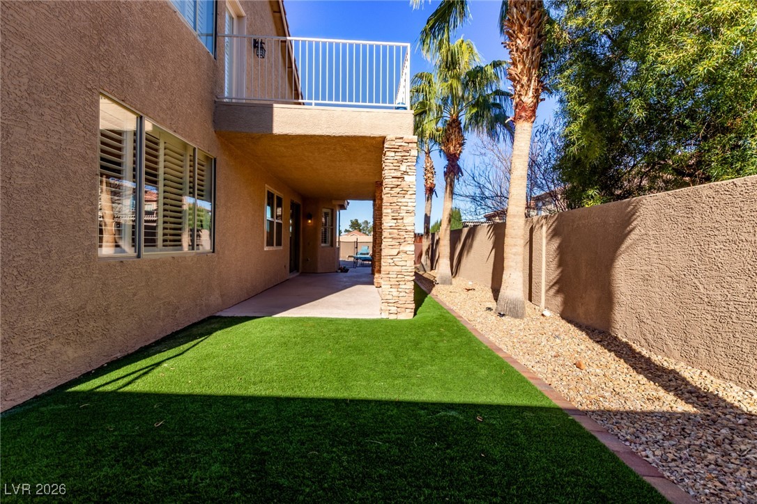 264 Pointe Ranier Avenue