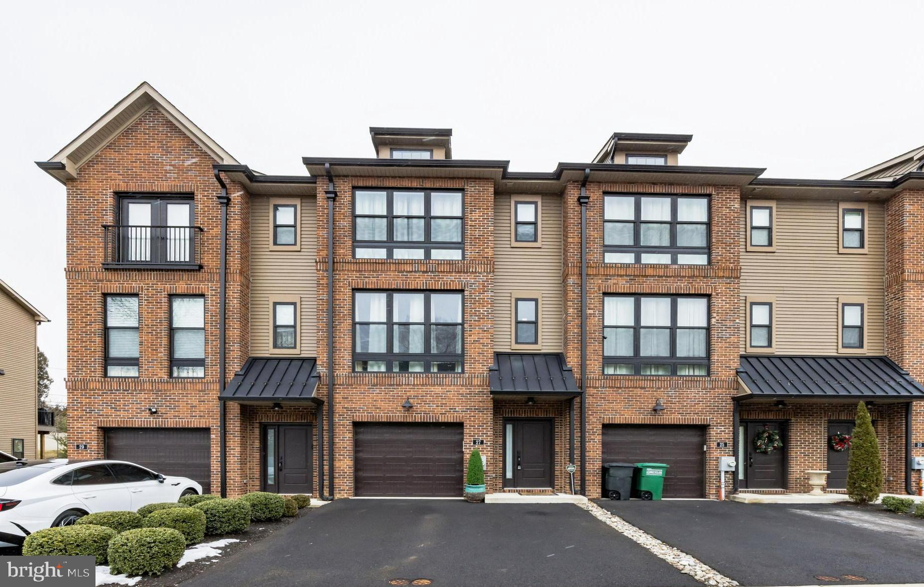 27 SIENNA PLACE