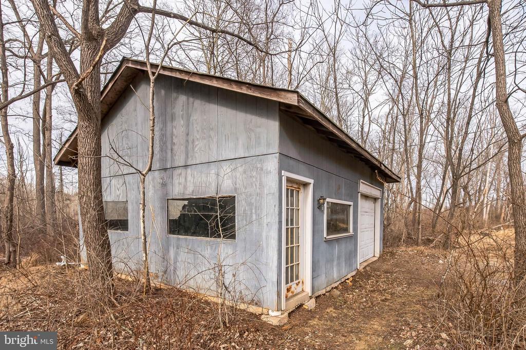 255 RICH HILL ROAD