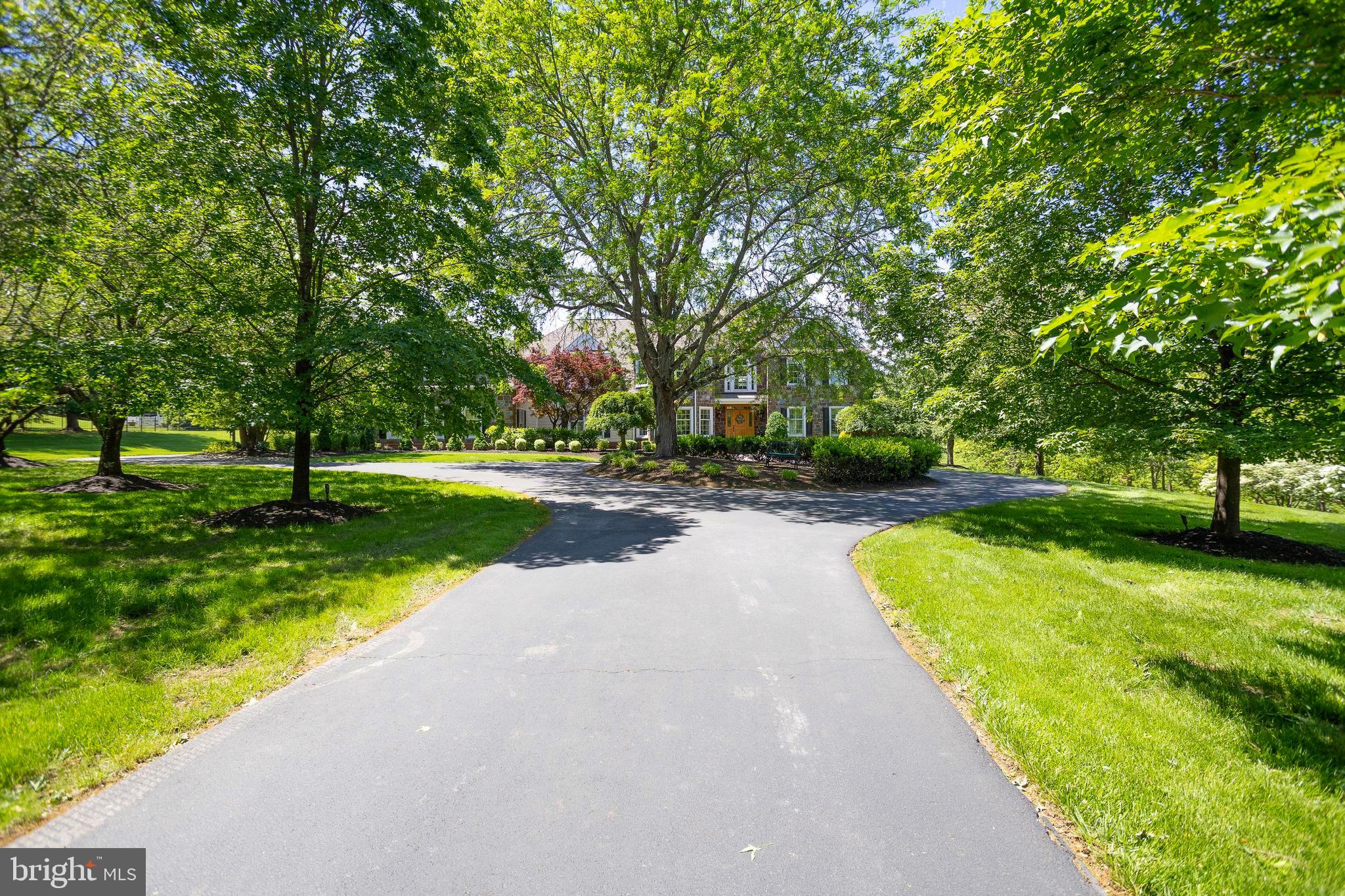 9 GREENBRIAR CIRCLE
