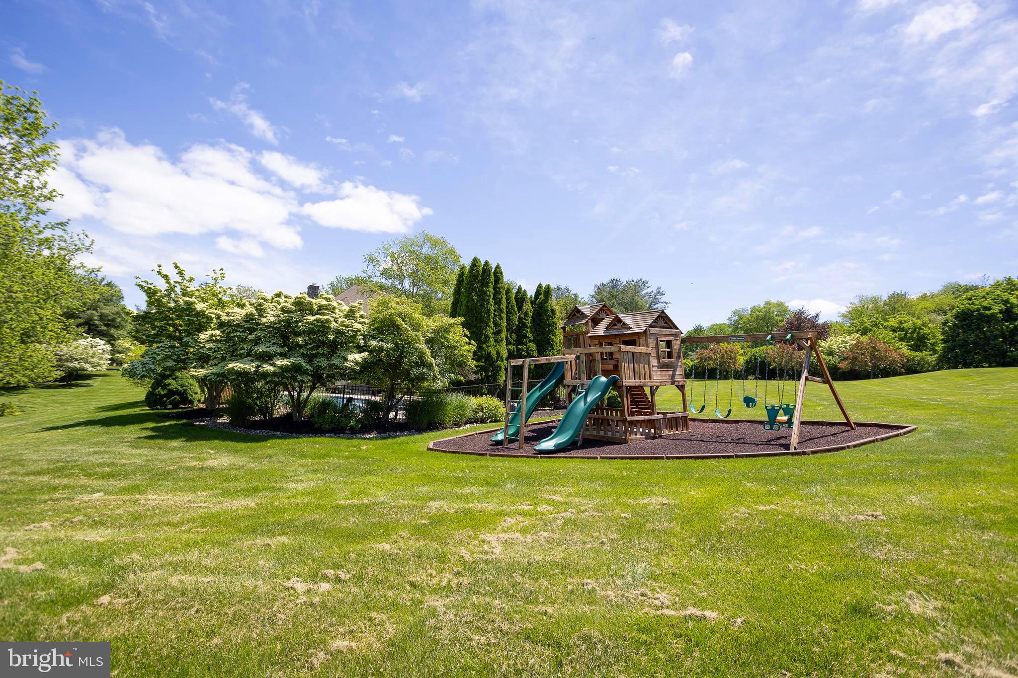 9 GREENBRIAR CIRCLE