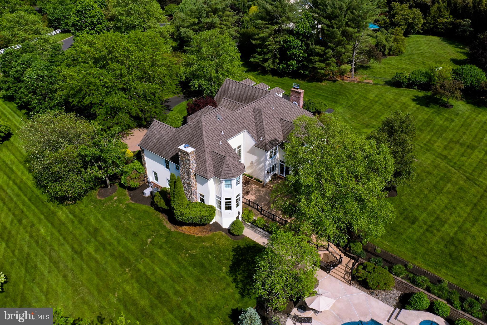 9 GREENBRIAR CIRCLE