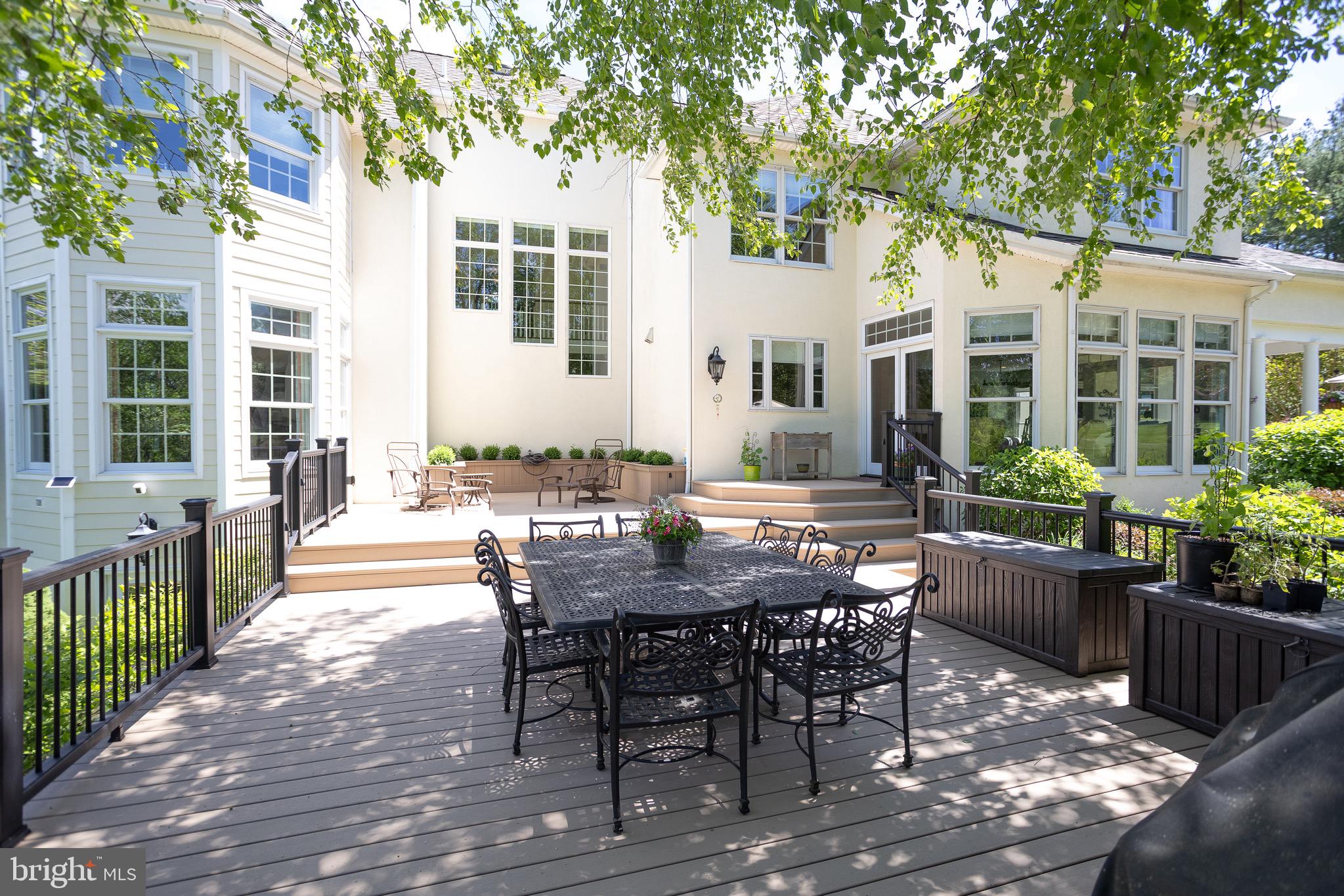 9 GREENBRIAR CIRCLE