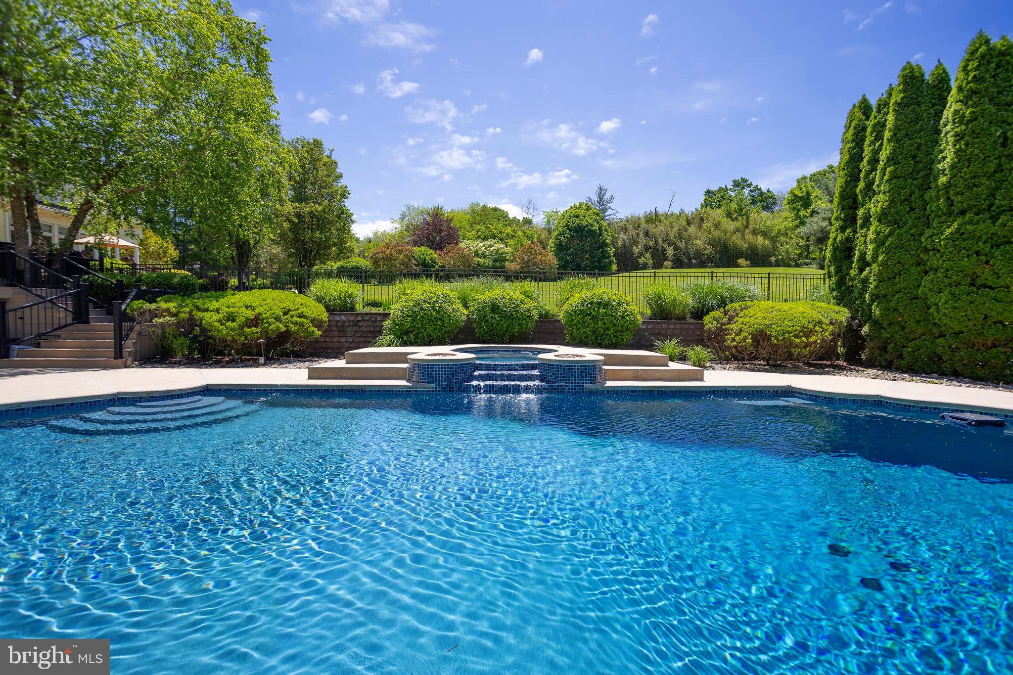 9 GREENBRIAR CIRCLE