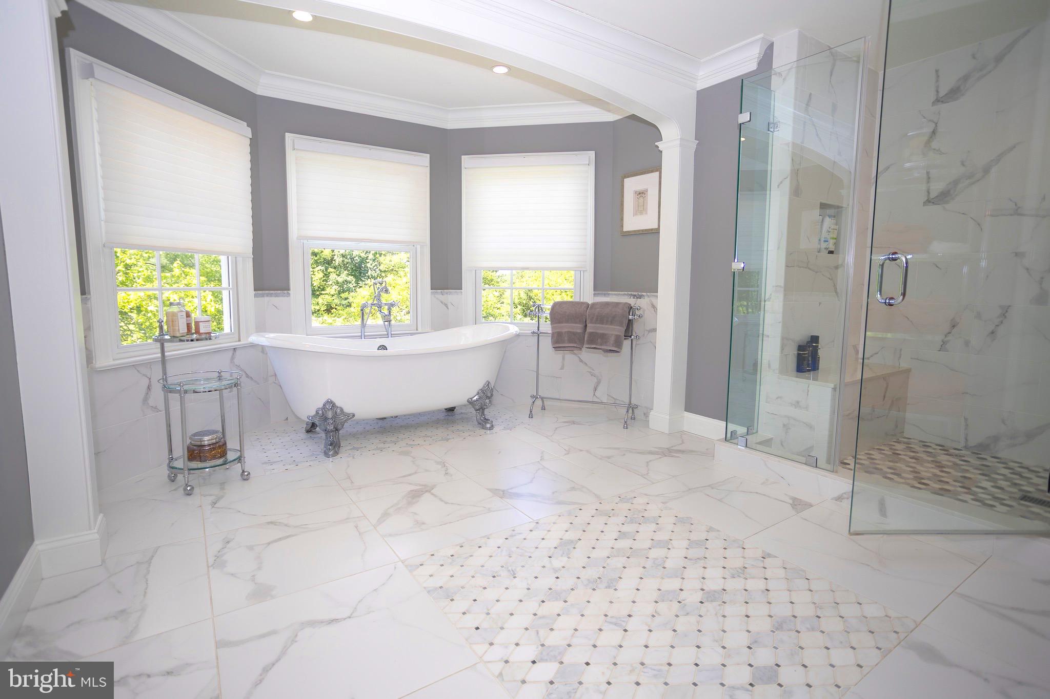 9 GREENBRIAR CIRCLE