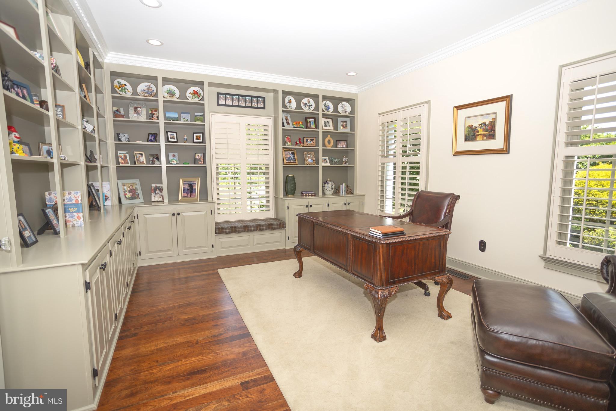 9 GREENBRIAR CIRCLE