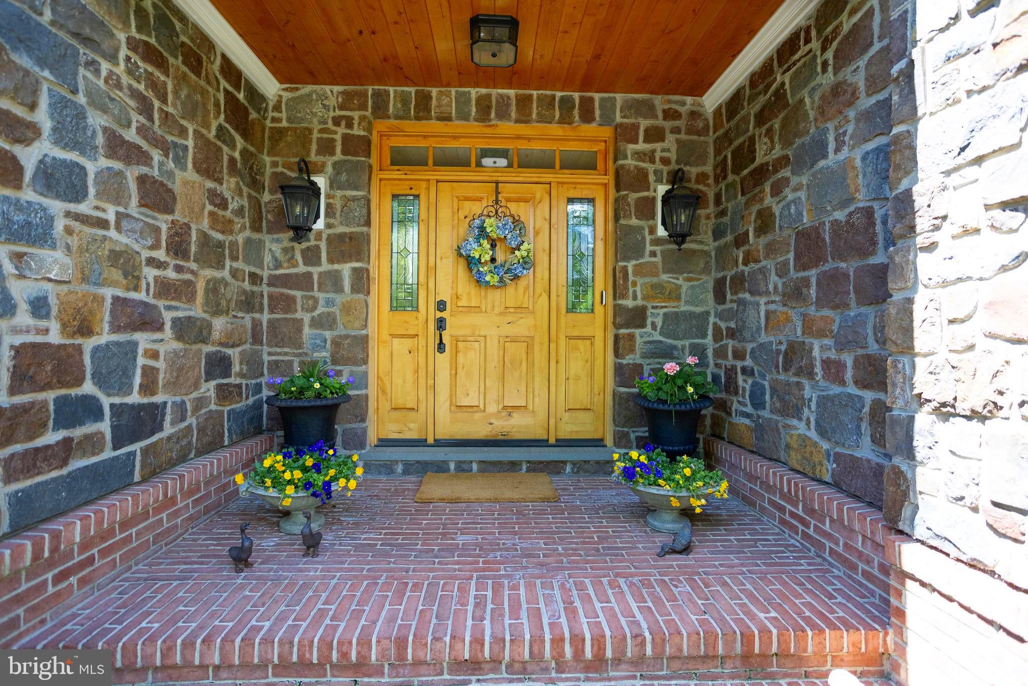 9 GREENBRIAR CIRCLE