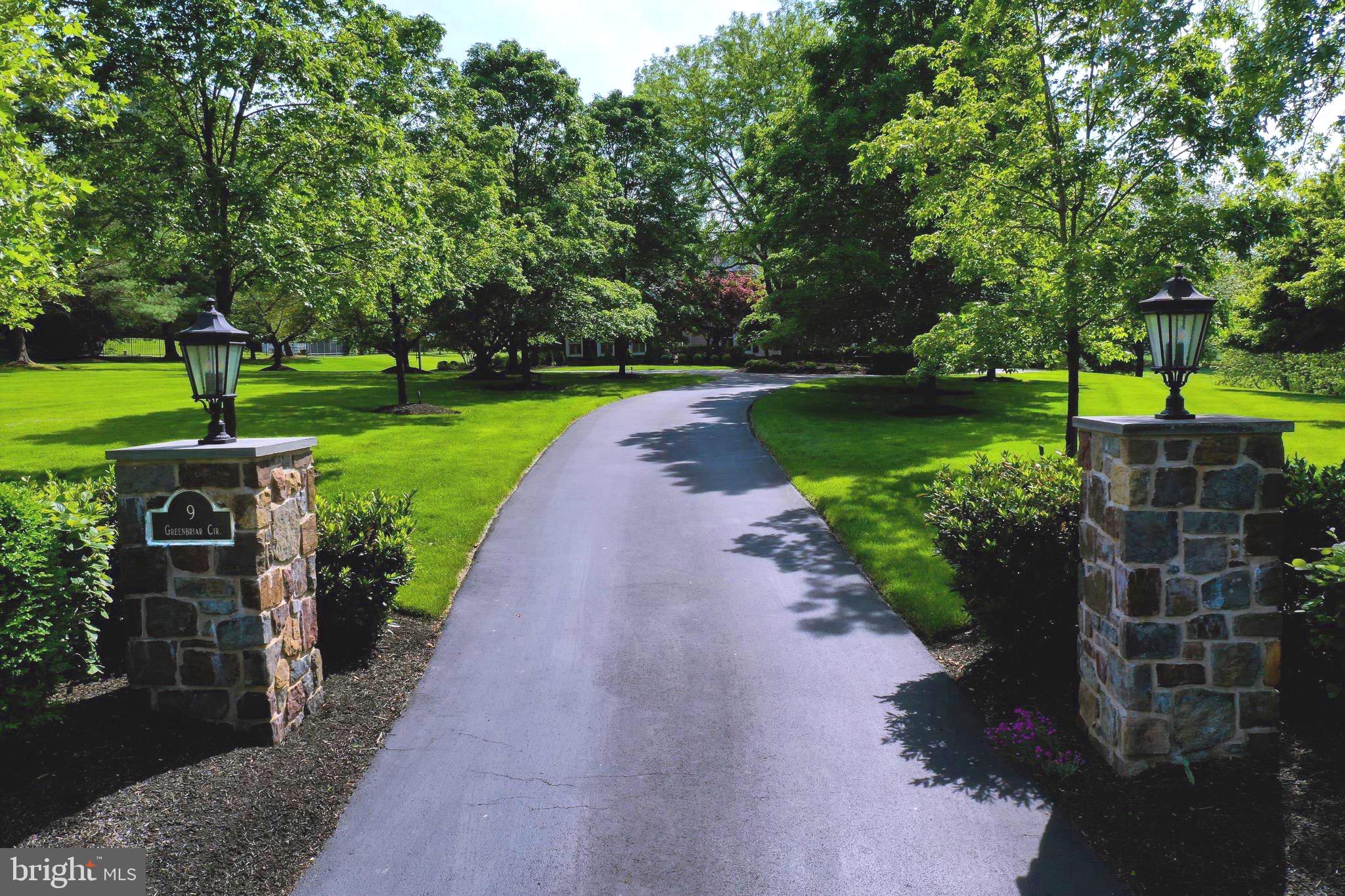 9 GREENBRIAR CIRCLE
