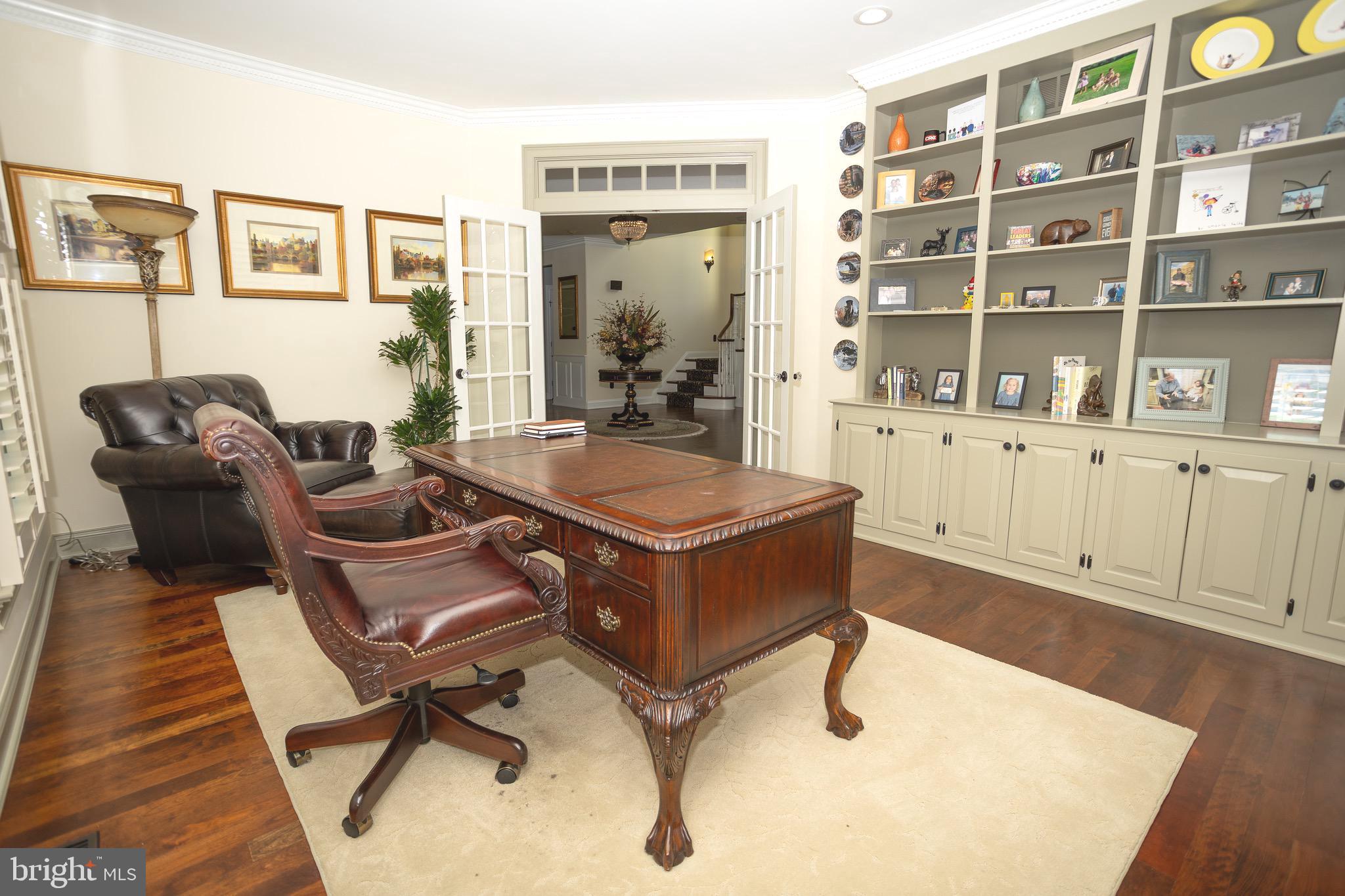 9 GREENBRIAR CIRCLE