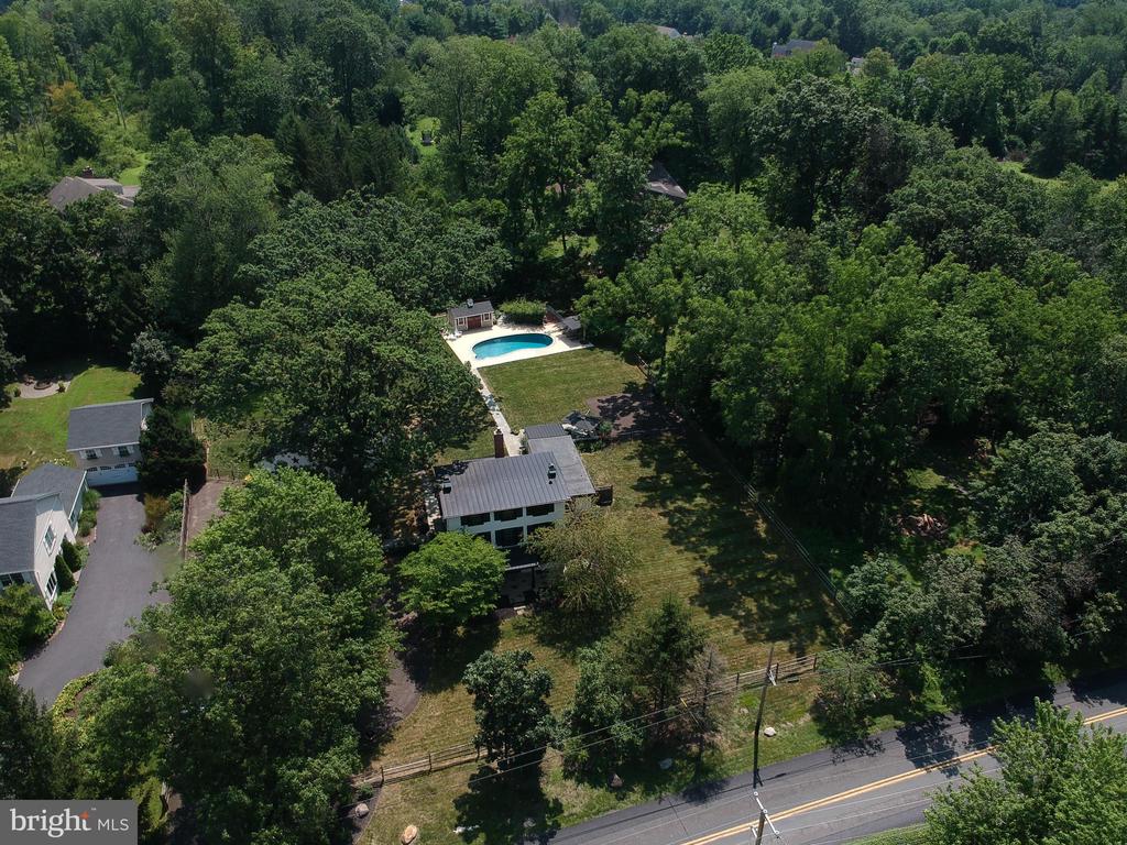 4964 POINT PLEASANT PIKE