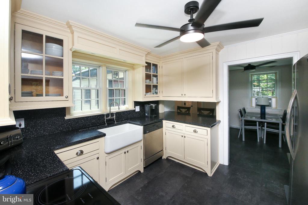 4964 POINT PLEASANT PIKE