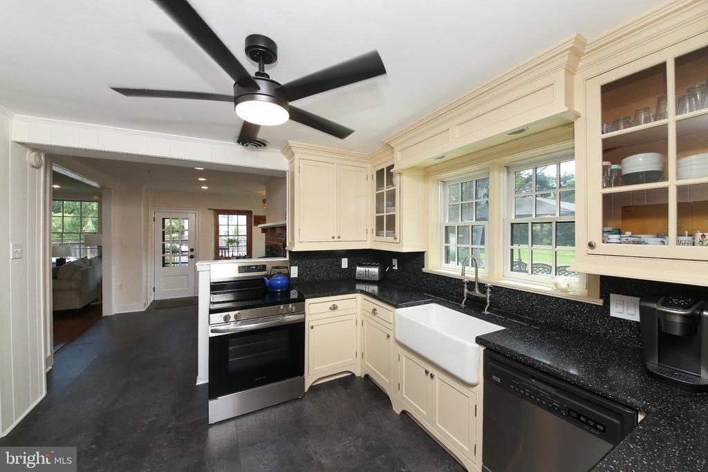 4964 POINT PLEASANT PIKE