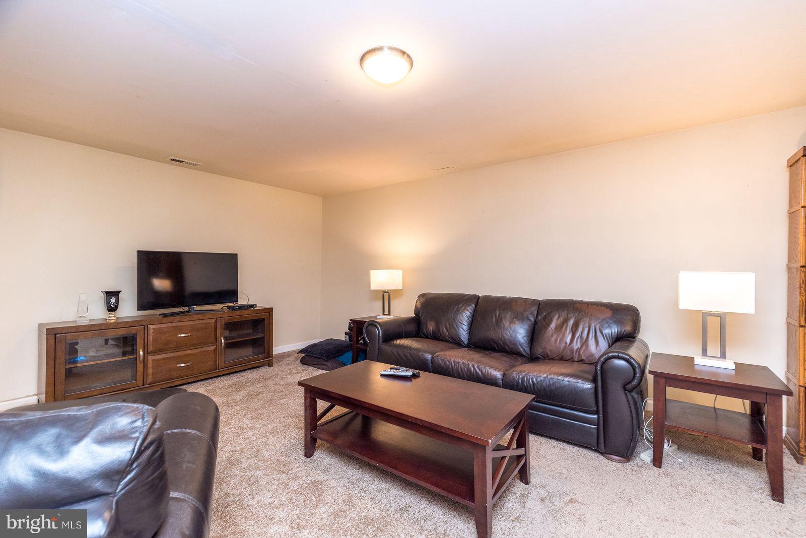 2402 DOGLEG DRIVE