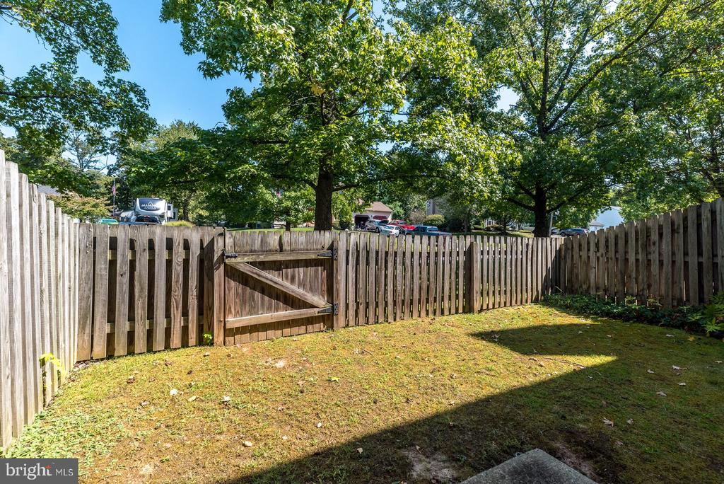 2402 DOGLEG DRIVE