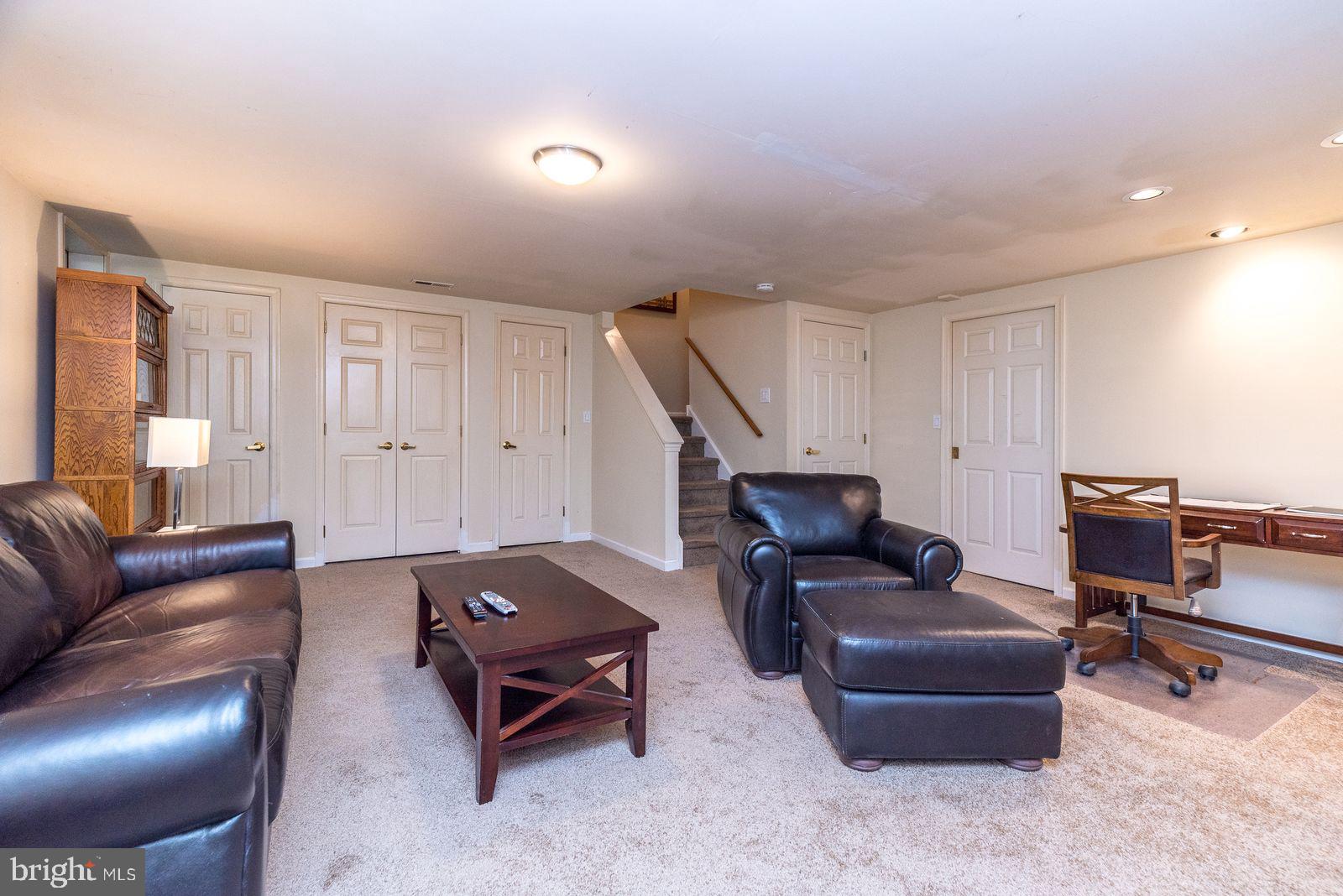 2402 DOGLEG DRIVE
