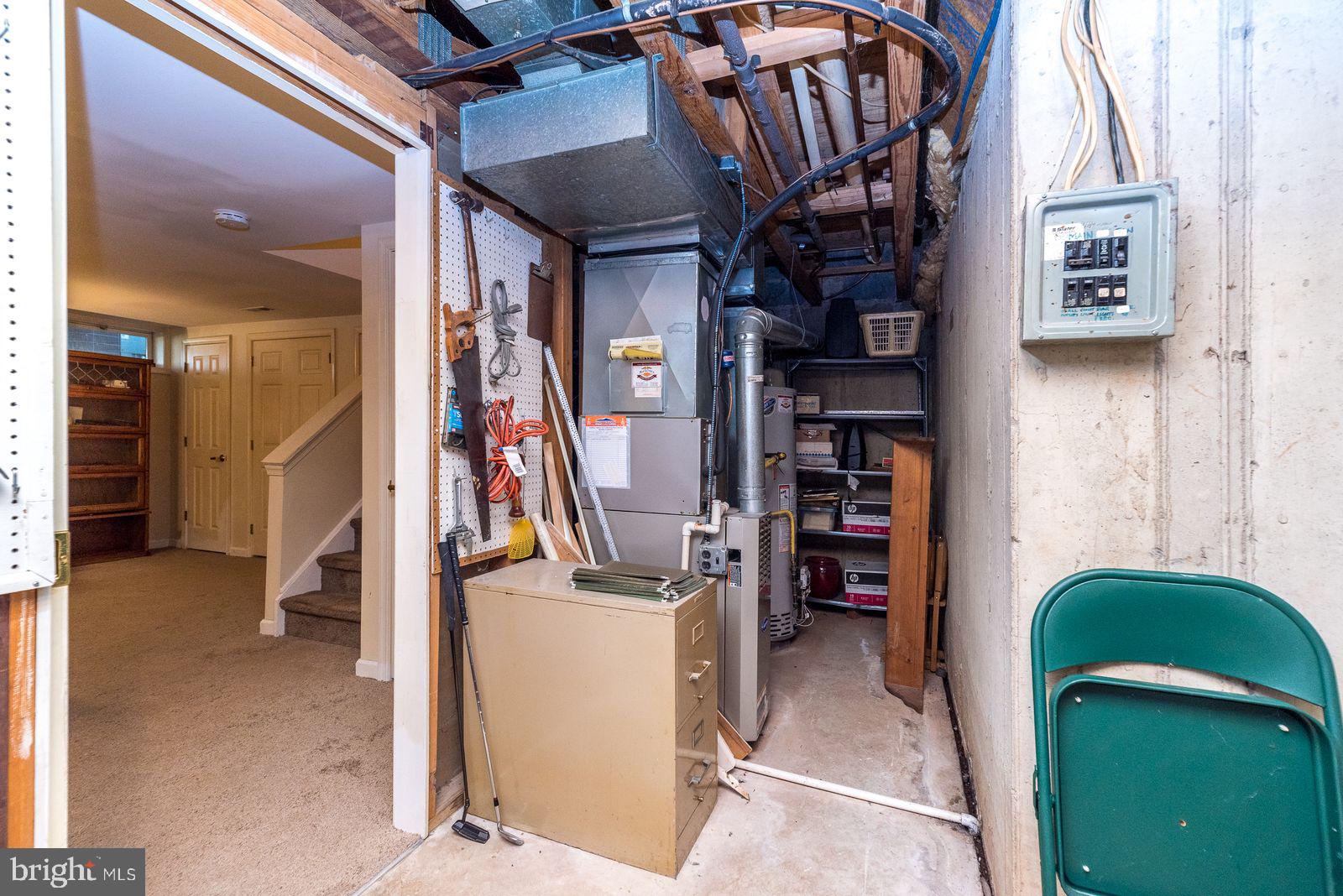 2402 DOGLEG DRIVE