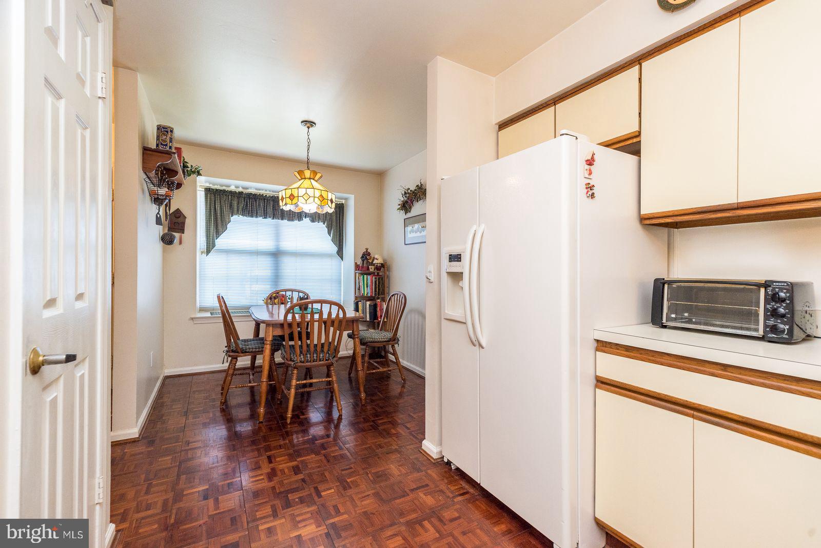 2402 DOGLEG DRIVE