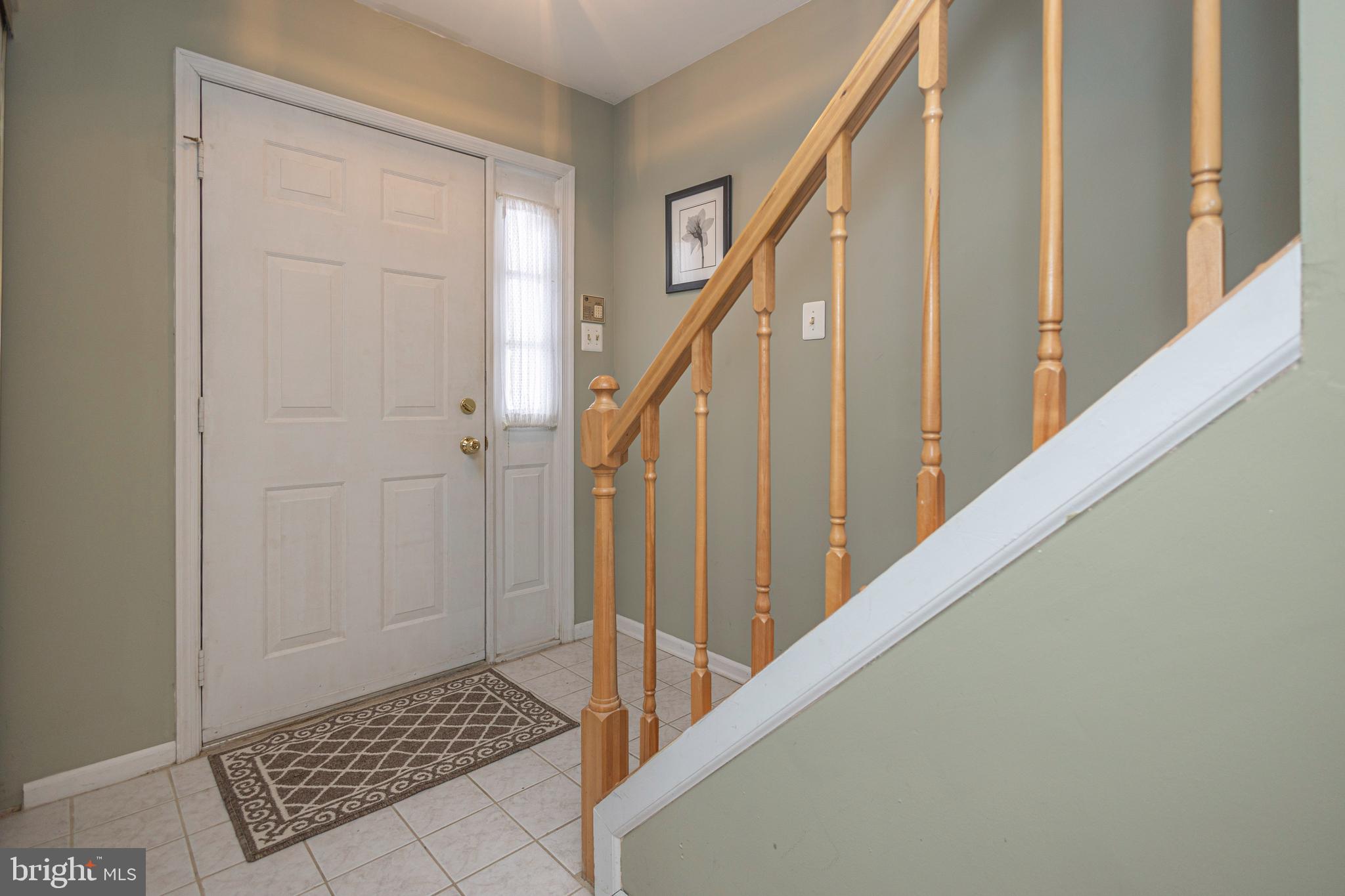 512 MEWS DRIVE
