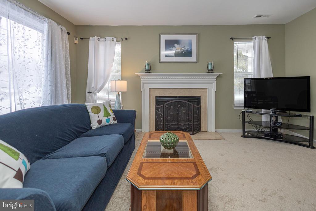 512 MEWS DRIVE