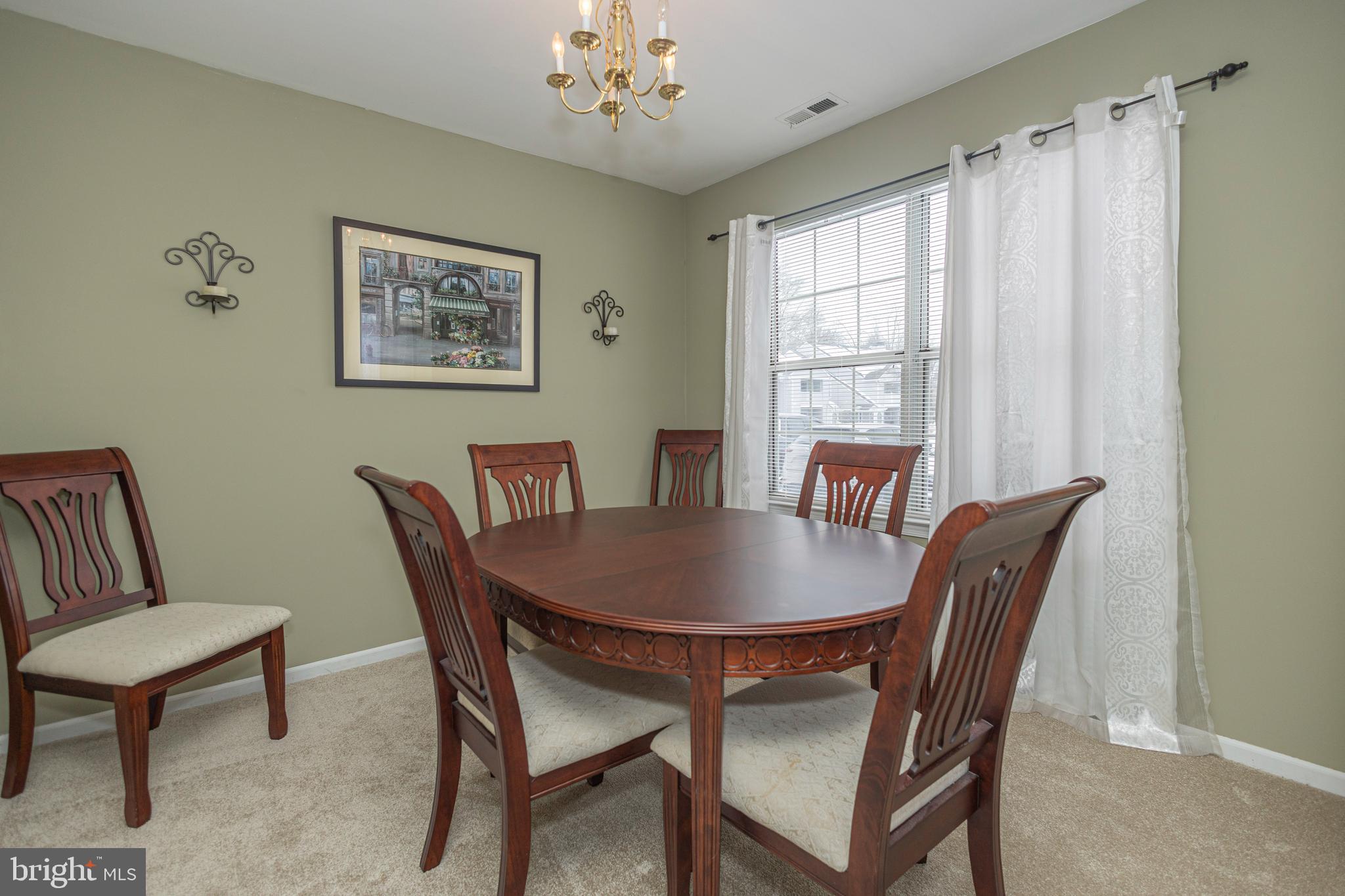 512 MEWS DRIVE