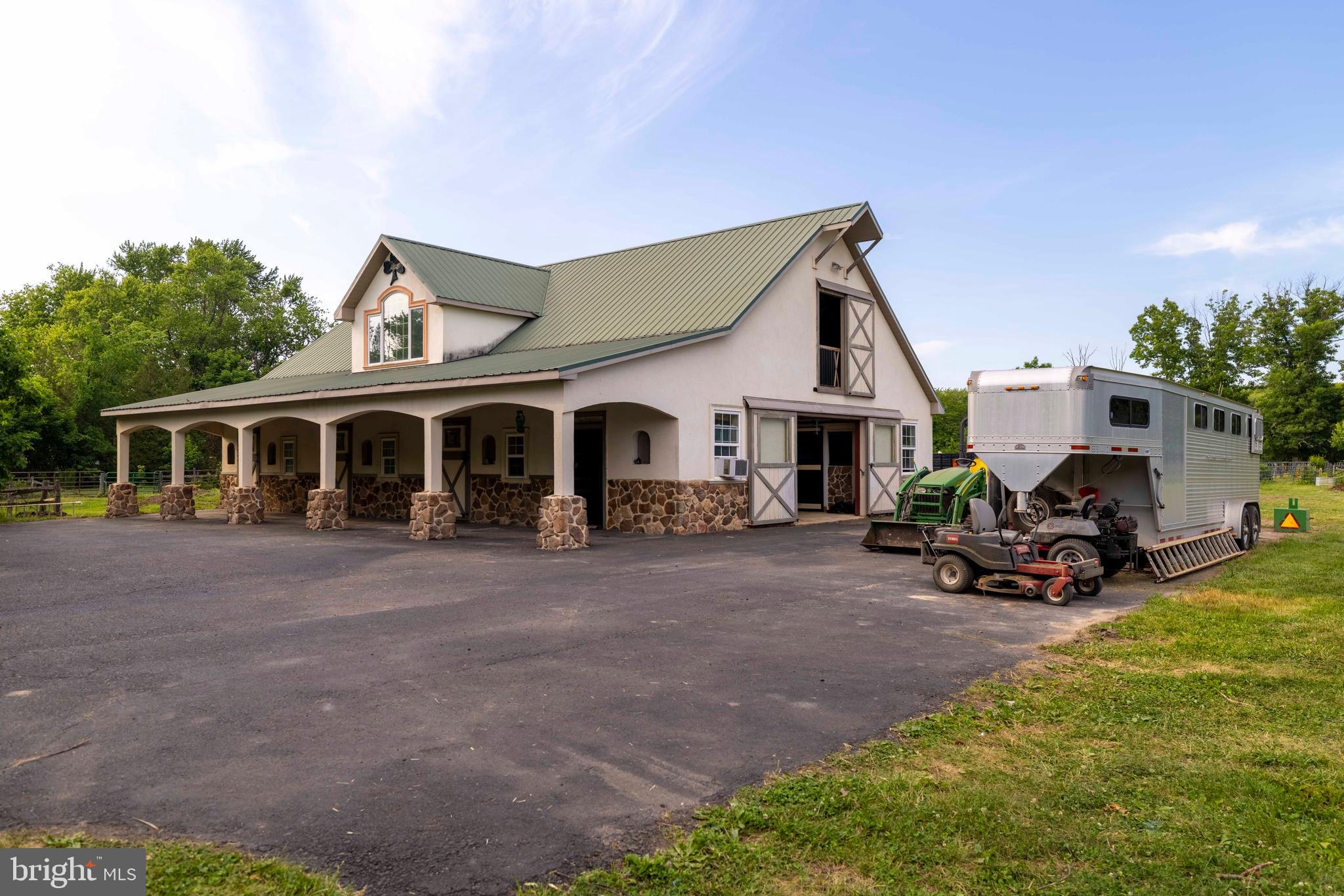 265 WALTER ROAD