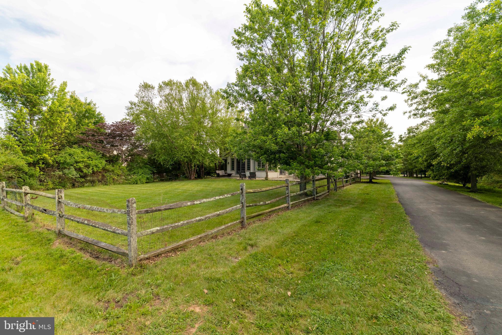 265 WALTER ROAD