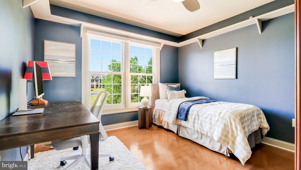 401 BENS RUN COURT