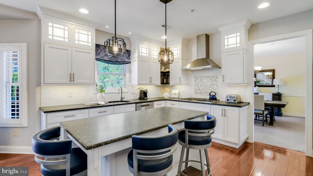 401 BENS RUN COURT