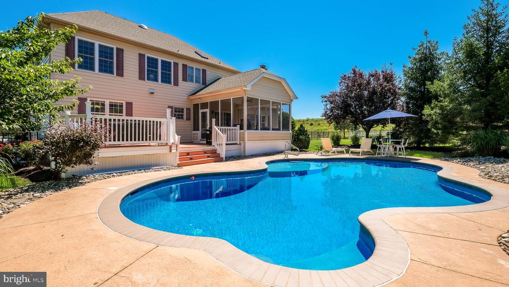 401 BENS RUN COURT
