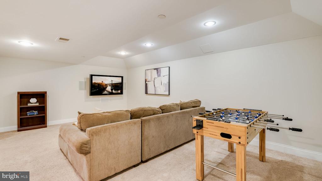401 BENS RUN COURT