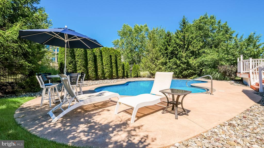 401 BENS RUN COURT