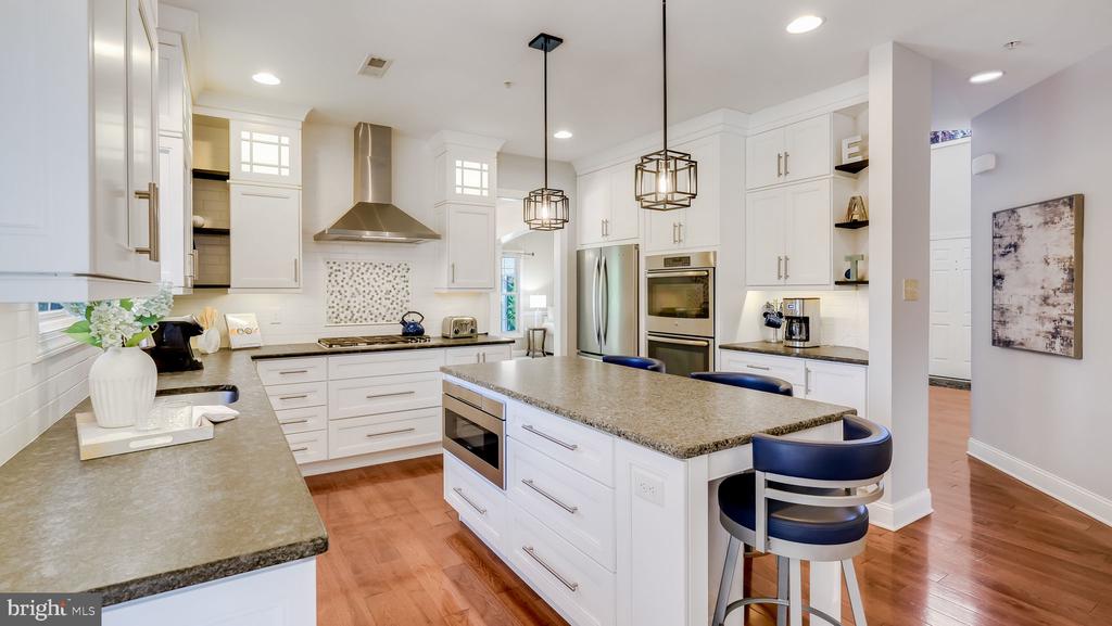 401 BENS RUN COURT