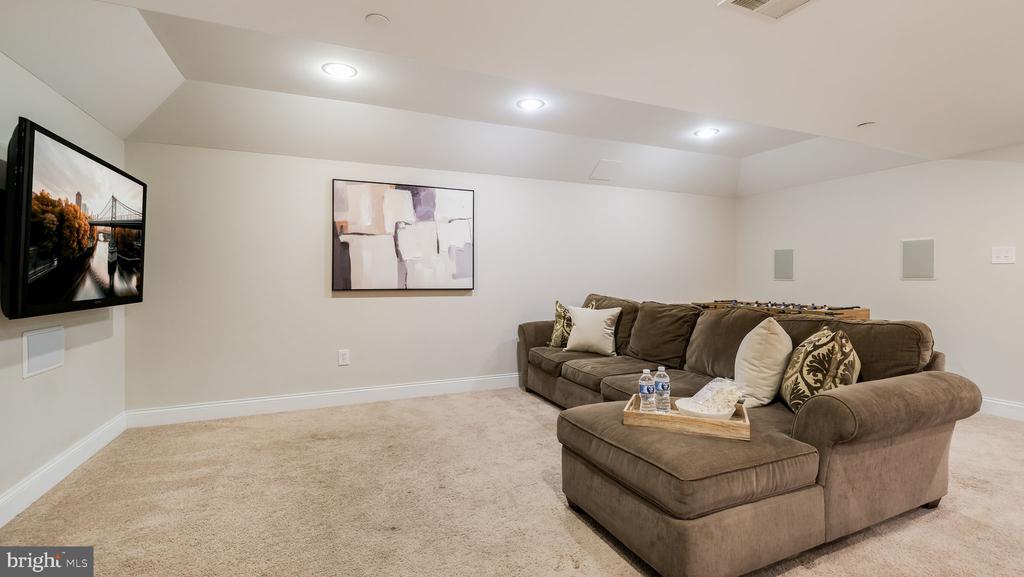 401 BENS RUN COURT