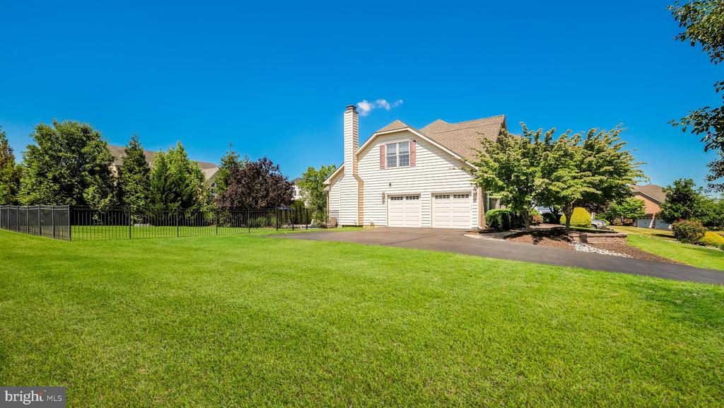 401 BENS RUN COURT