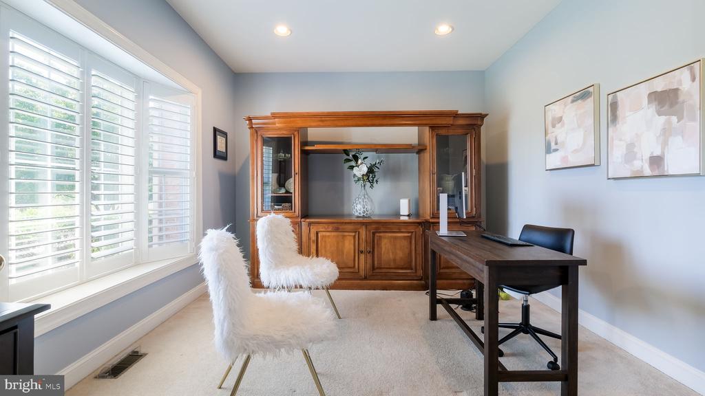 401 BENS RUN COURT