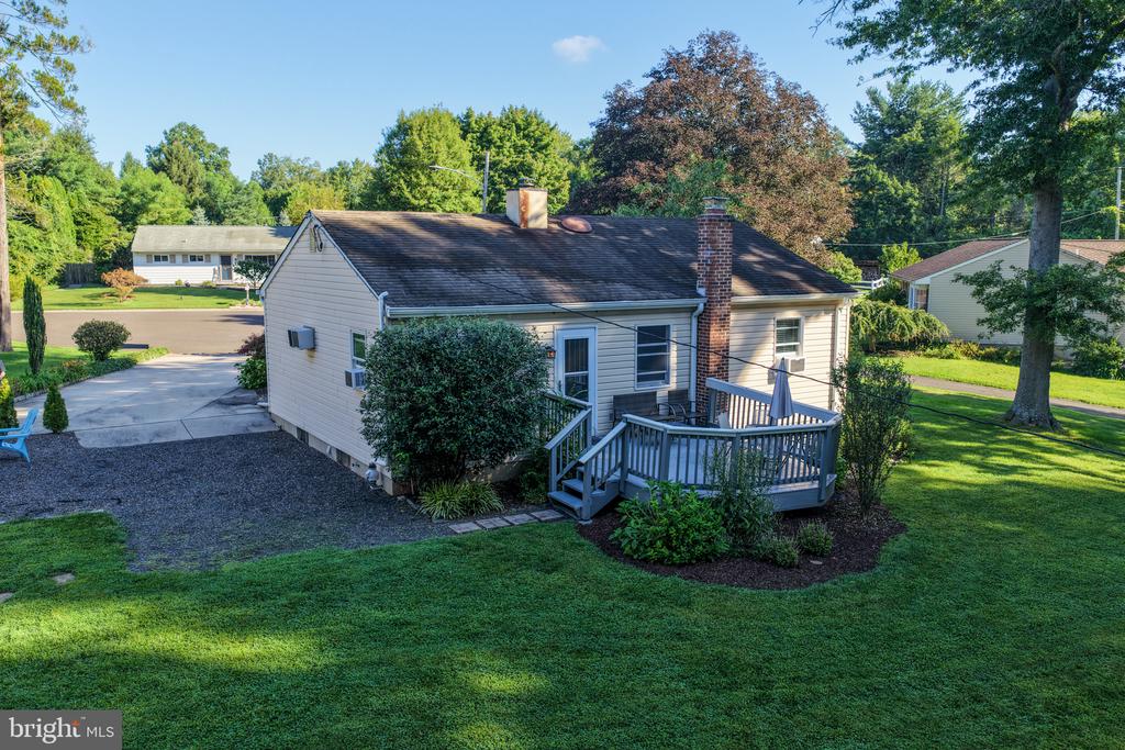 22 ELM TERRACE